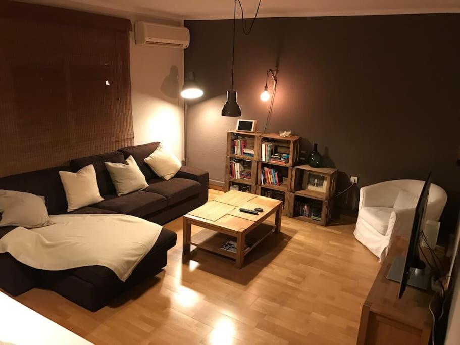 Moderno Apartamento En El Centro Vilanova i la Geltrú Esterno foto